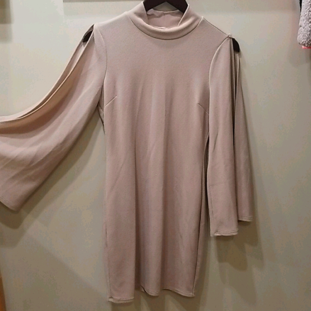 Long sleeve pink dress
